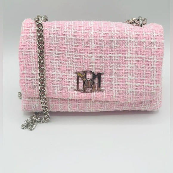 Badgley Mischka Handbags - Badgley Mischka Light Pink White and Silver Tweed bag NWT!